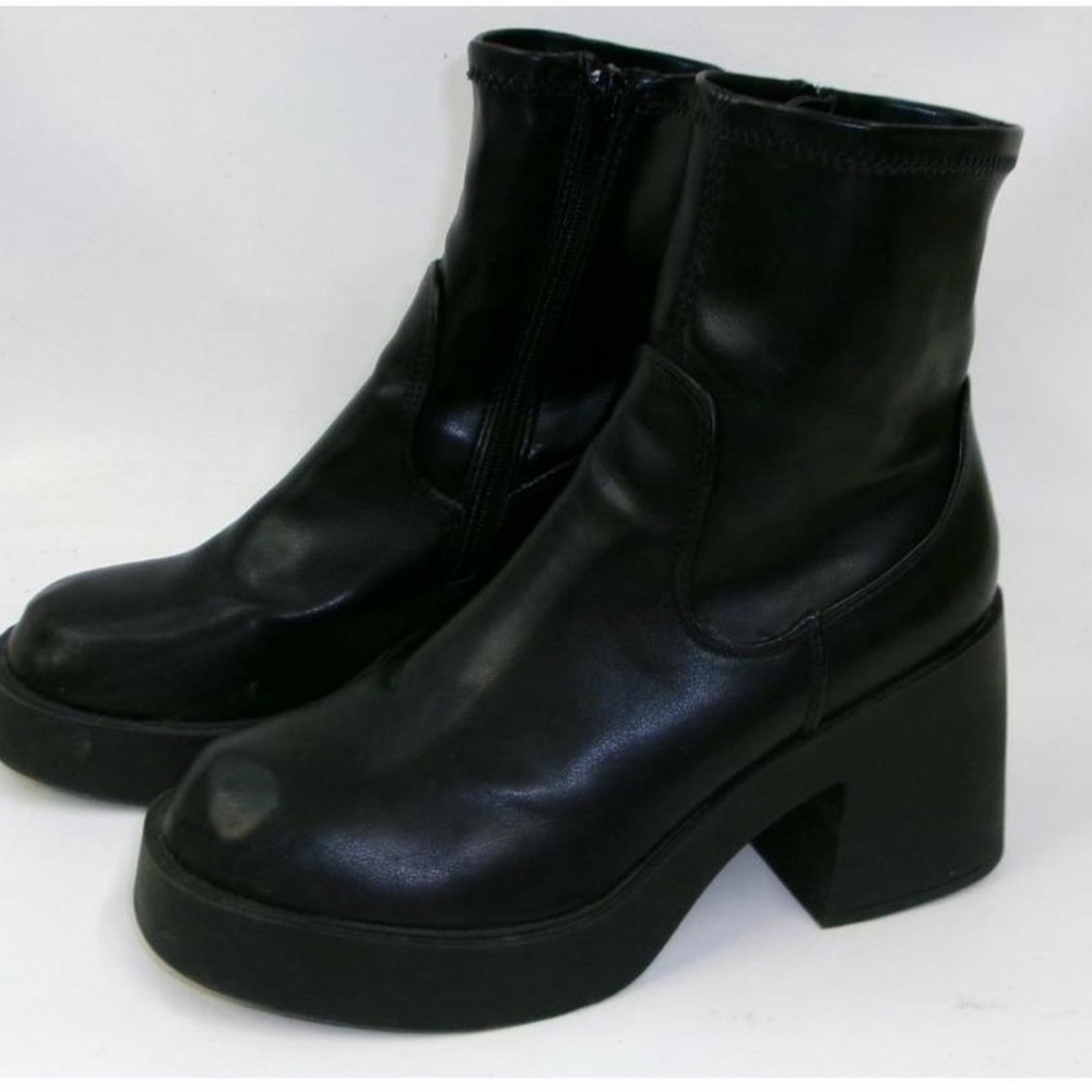 Steven By Steve Madden Sleek Black Heeled Boots
